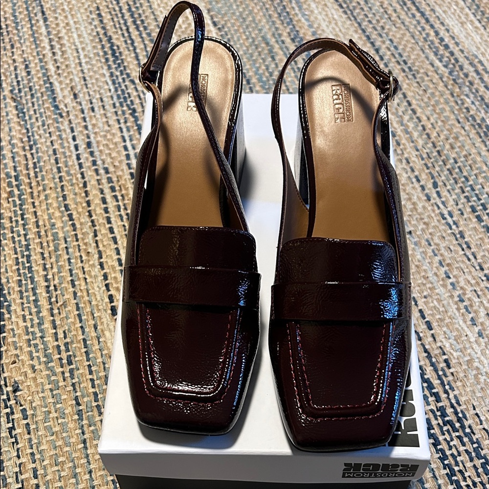 AEROSOLES Women's Burgundy Slingback Loafers
